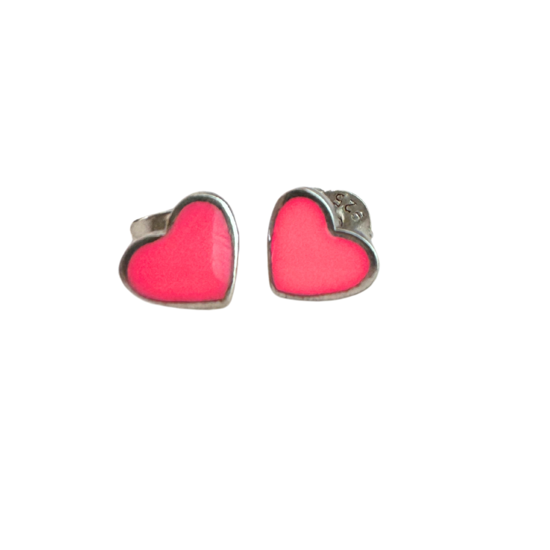 Aretes corazon neon